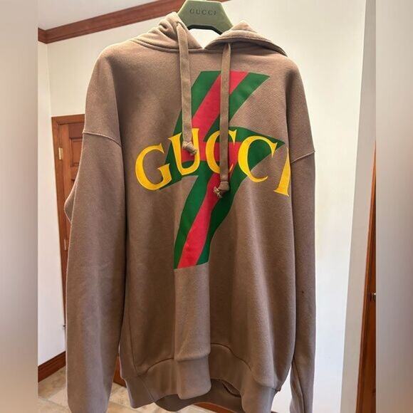 Women’s Gucci, lightning web logo hoodie size XS fits like a medium made Italy - Picture 1 of 12